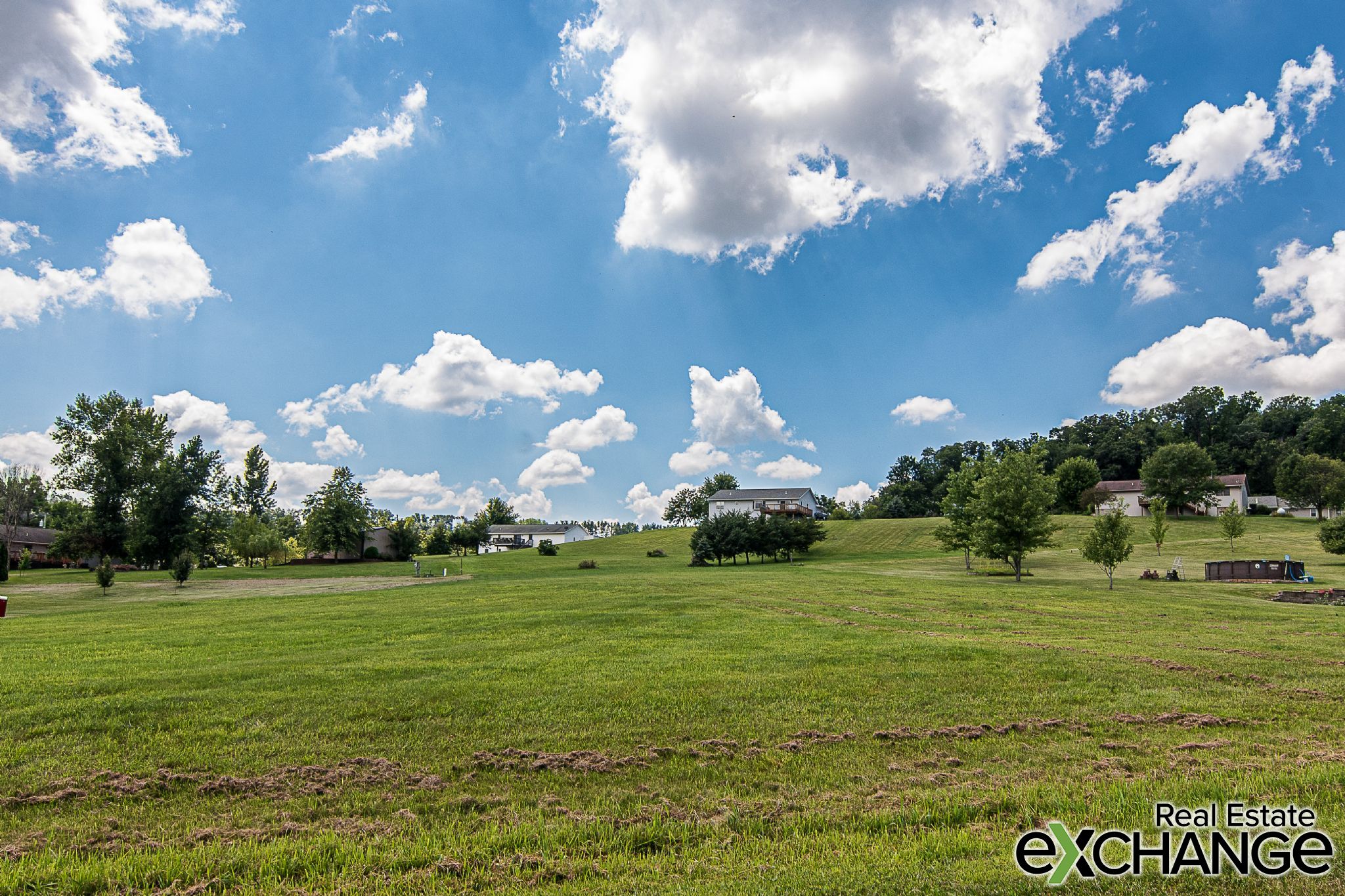 12677 Brentwood Ct, Peosta, IA 52068 Home For Sale