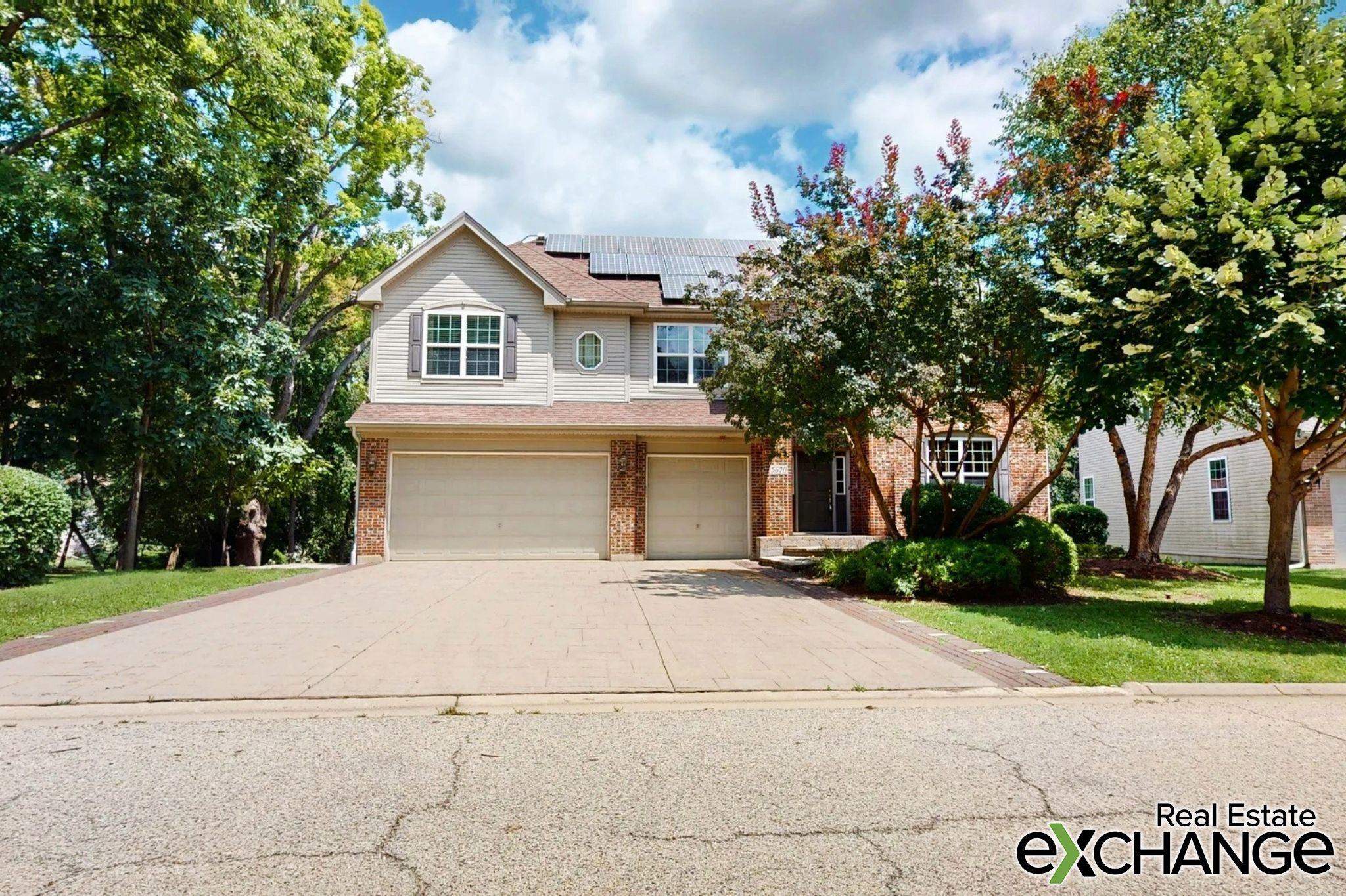 5670 Brentwood Dr., Hoffman Estates, IL 60192 Home For Sale